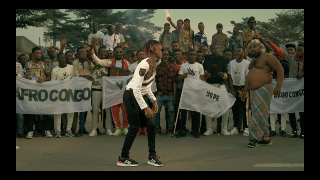 Innoss B · Yo Pe